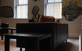 Spacious Shude Hill Apartment With Balcony